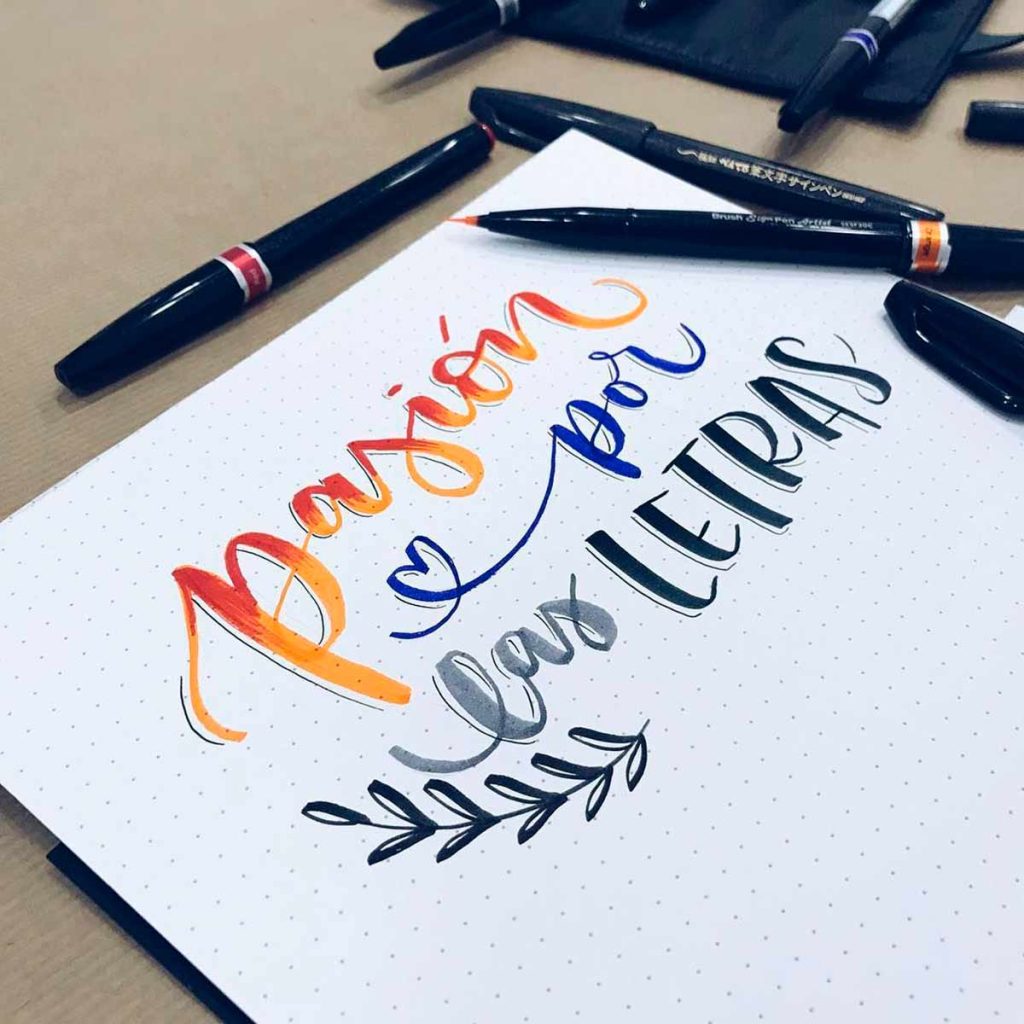 lettering a mano